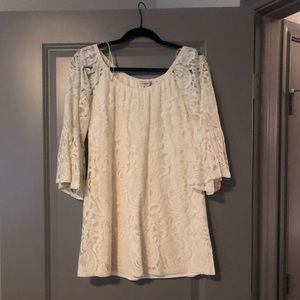 Lace cream t-shirt dress with flare sleeves